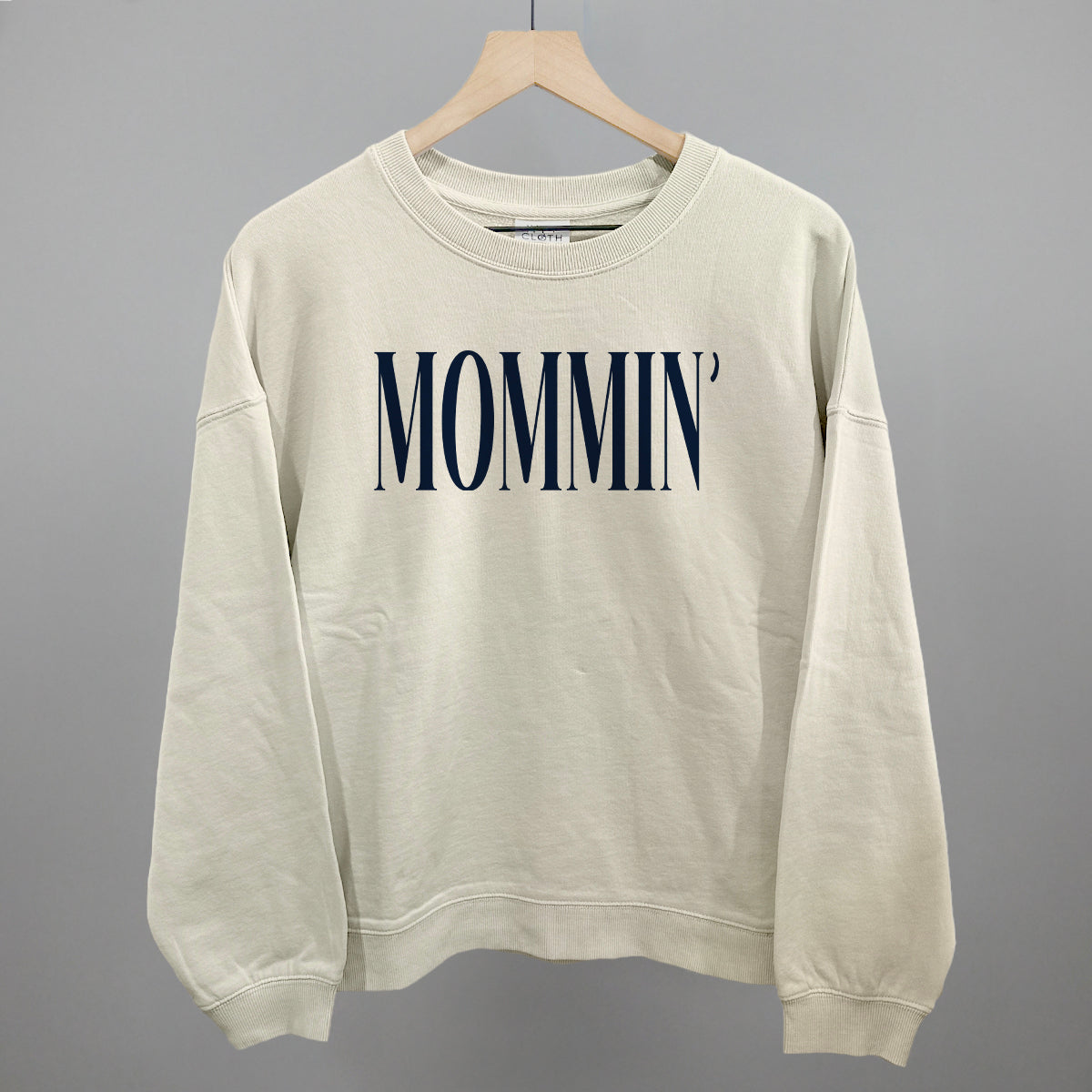 Mommin' Mom graphic oversized boxy crew in Bone