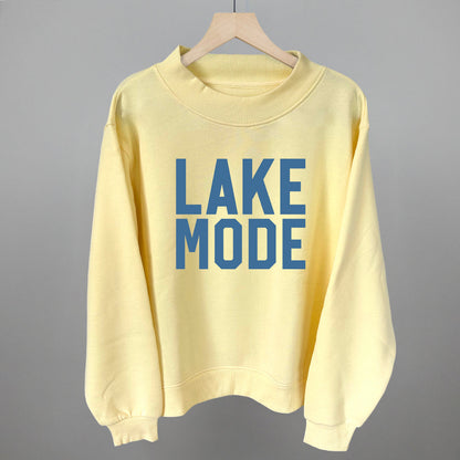 Lake Mode Lake Life graphic top in Butter Yellow