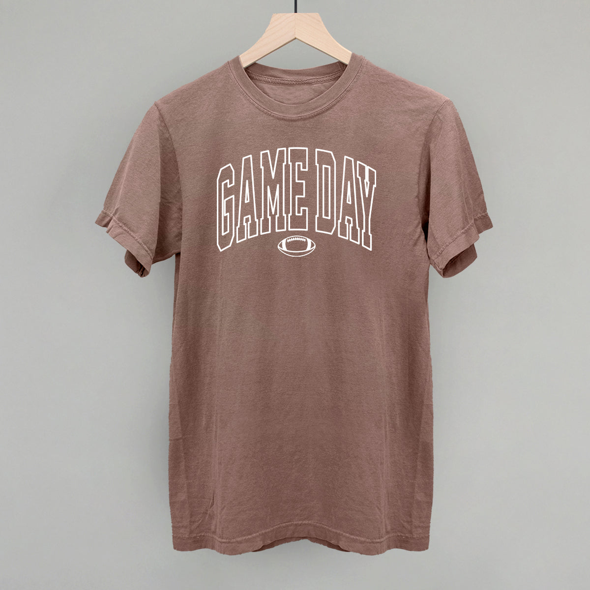 Game Day Outlined Arch Funny Comfort Colors T-Shirt in Espresso – Ivy + Cloth