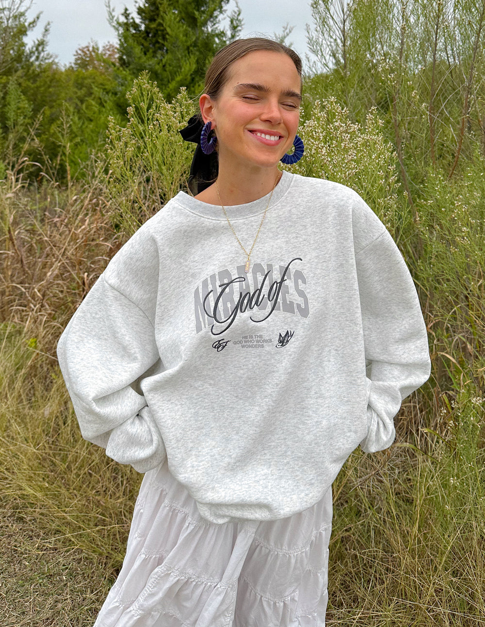 Elevated Faith Christian Crewneck Sweatshirt in light gray featuring a stylish design for casual wear