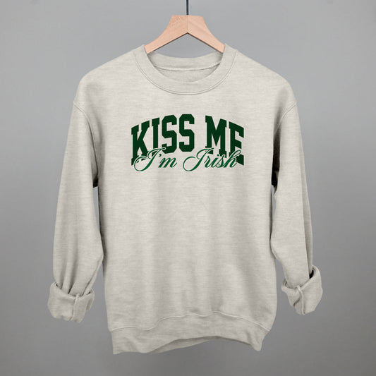 Kiss Me I'm Irish (Arch + Script) Funny Sweatshirt in Oatmeal – Ivy + Cloth