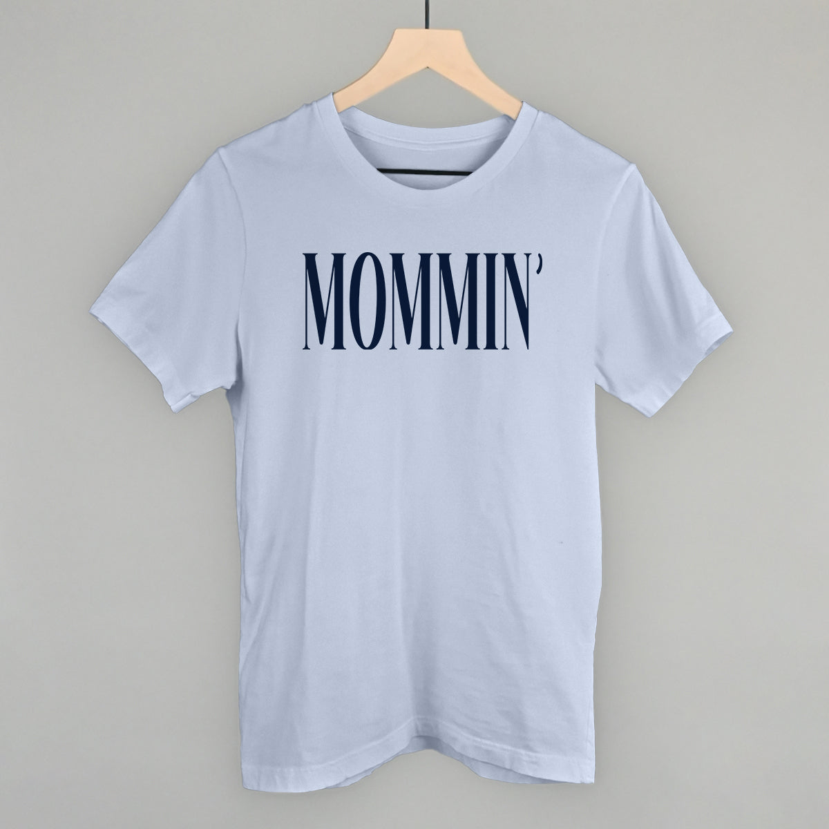 Mommin' Mom graphic tee in Light Blue